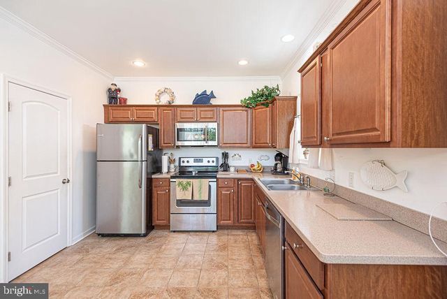 6 SOUTHWIND CT, Ocean Pines, MD 21811