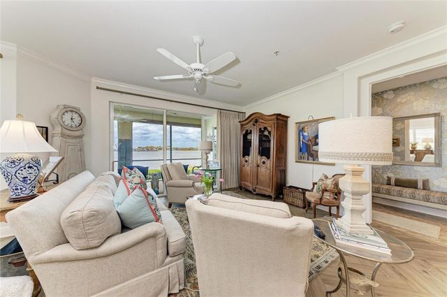 1151 RIVERSCAPE STREET 1151, Bradenton, FL 34208