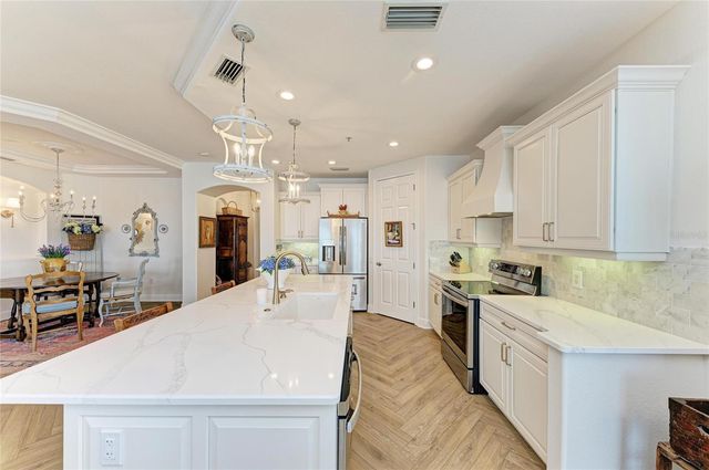 1151 RIVERSCAPE STREET 1151, Bradenton, FL 34208