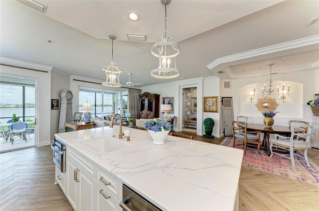 1151 RIVERSCAPE STREET 1151, Bradenton, FL 34208