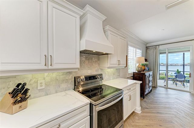 1151 RIVERSCAPE STREET 1151, Bradenton, FL 34208