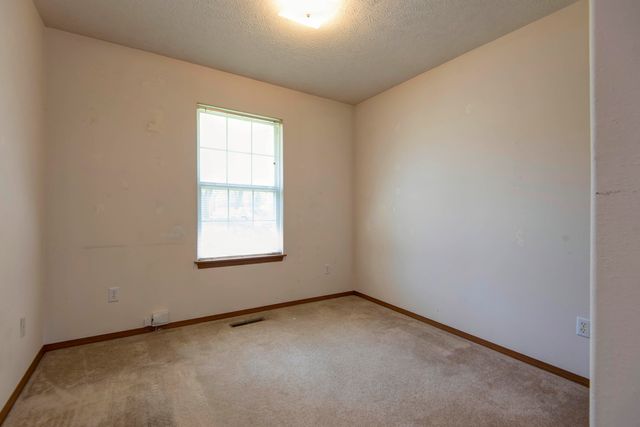 3121 W Harrison Street, Springfield, MO 65802