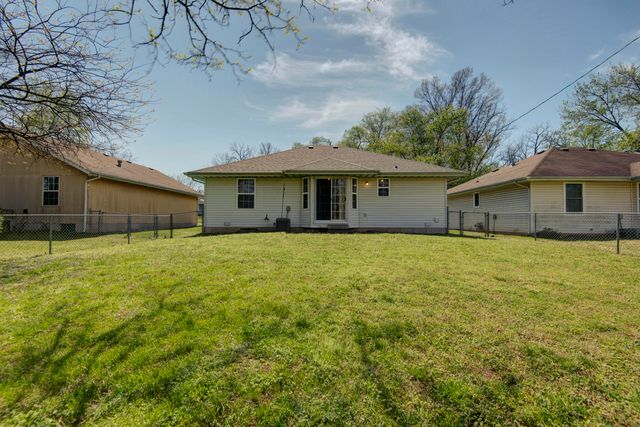 3121 W Harrison Street, Springfield, MO 65802