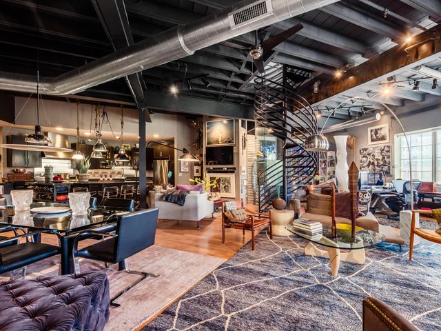 17 W 3rd Avenue, 212, Columbus, OH 43201