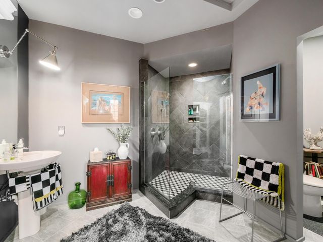 17 W 3rd Avenue, 212, Columbus, OH 43201