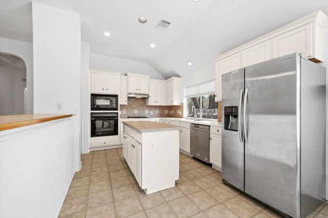 10501 Galsworthy LN, Austin, TX 78739