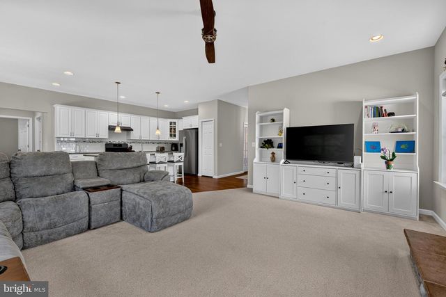 27 FINCH DR, Annville, PA 17003