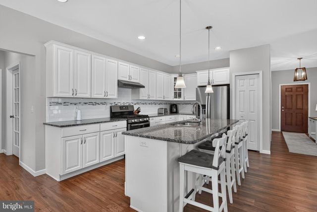 27 FINCH DR, Annville, PA 17003