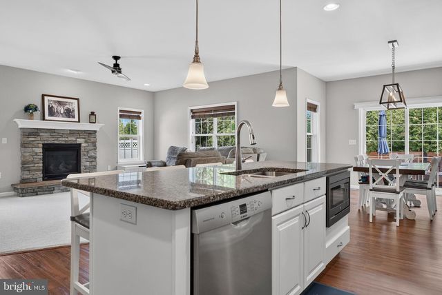 27 FINCH DR, Annville, PA 17003