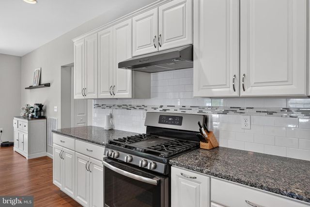 27 FINCH DR, Annville, PA 17003