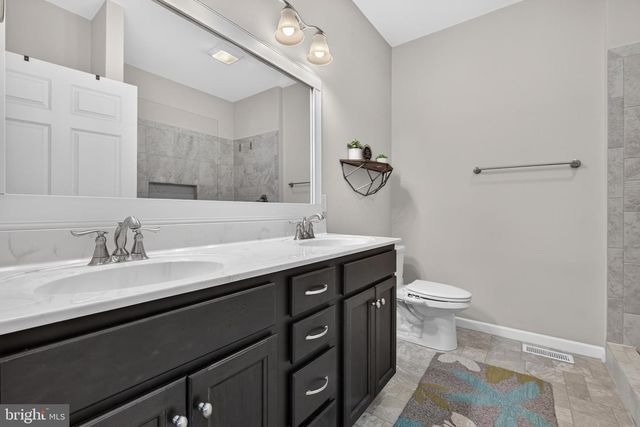 27 FINCH DR, Annville, PA 17003