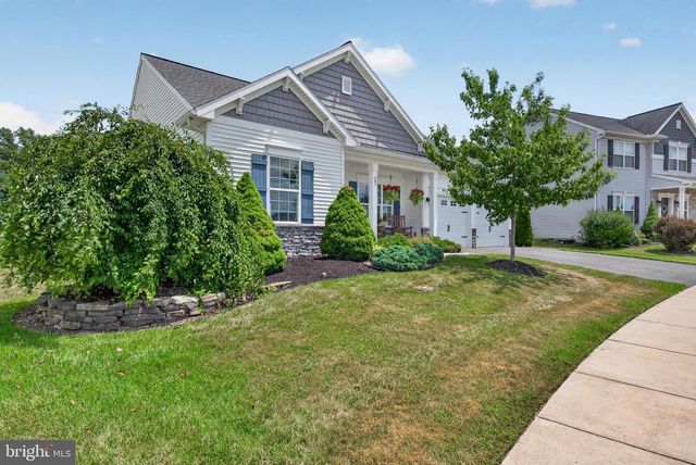27 FINCH DR, Annville, PA 17003