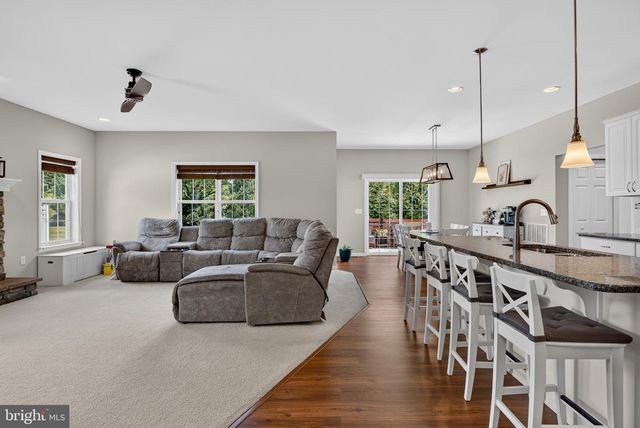 27 FINCH DR, Annville, PA 17003