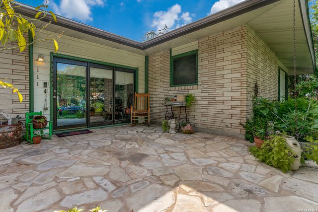 111 NOBHILL DR, San Antonio, TX 78228