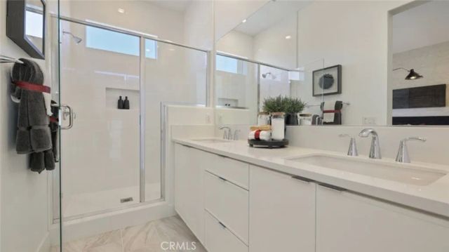 300 Junco, Irvine, CA 92618