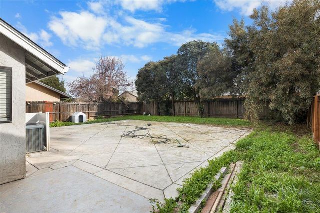 1920 Pontelli Ct, Stockton, CA 95207