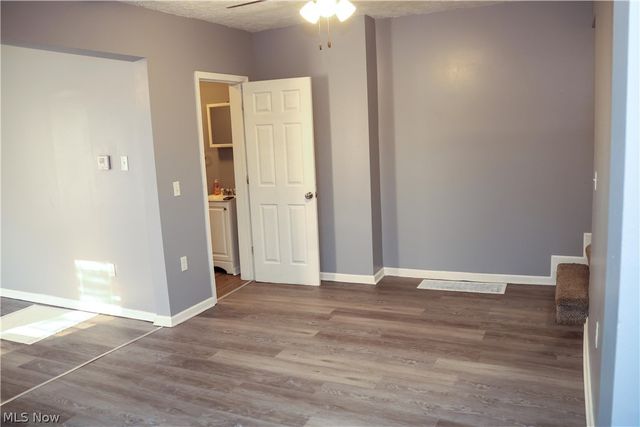 240 E Miller Avenue, Akron, OH 44301