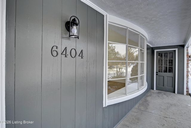 6404 Winthrop Ln, Louisville, KY 40222