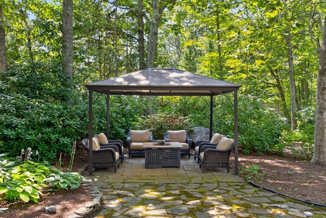 101 Spruce Run Drive, Brewster, MA 02631