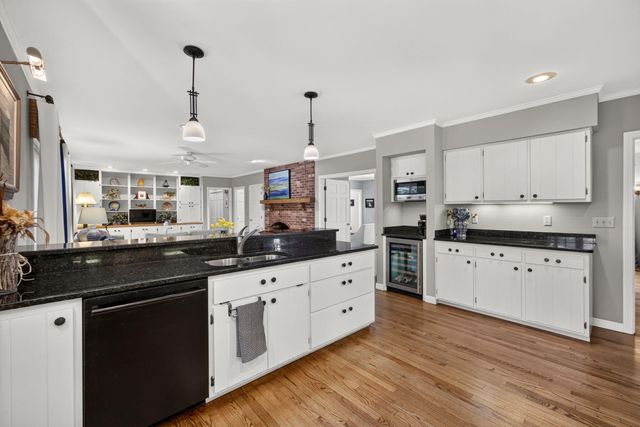 101 Spruce Run Drive, Brewster, MA 02631