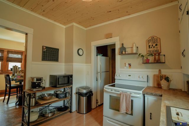 744 S 32nd Street, Lincoln, NE 68510