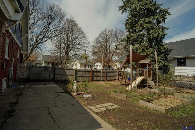 744 S 32nd Street, Lincoln, NE 68510