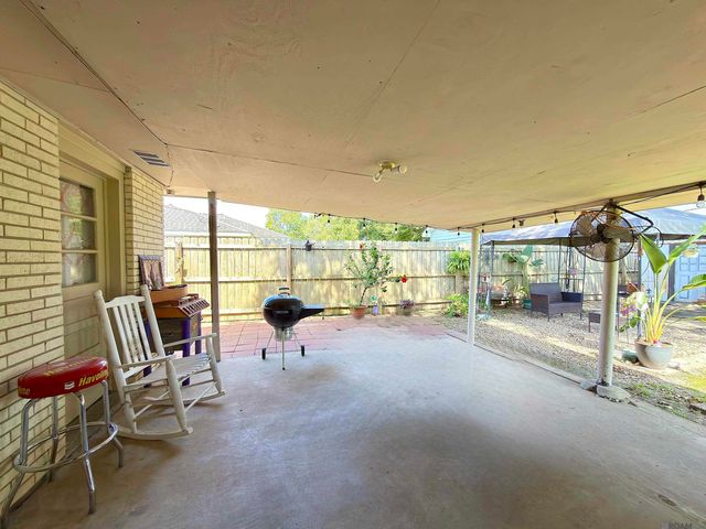 508 E Chuck St, Gonzales, LA 70737