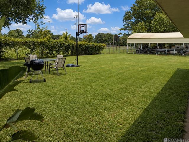 508 E Chuck St, Gonzales, LA 70737