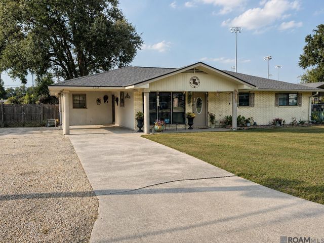 508 E Chuck St, Gonzales, LA 70737