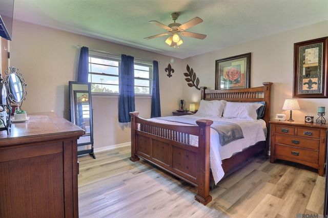 508 E Chuck St, Gonzales, LA 70737