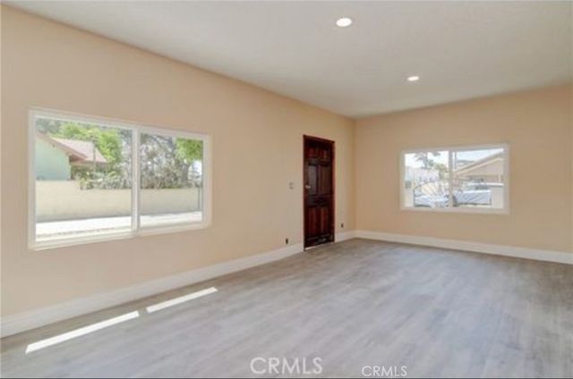 1003 W Myrtle Street, Santa Ana, CA 92703