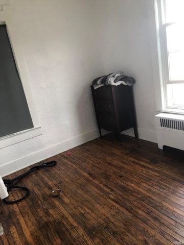 407 N Monroe Street, Muncie, IN 47305