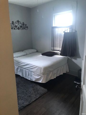 407 N Monroe Street, Muncie, IN 47305