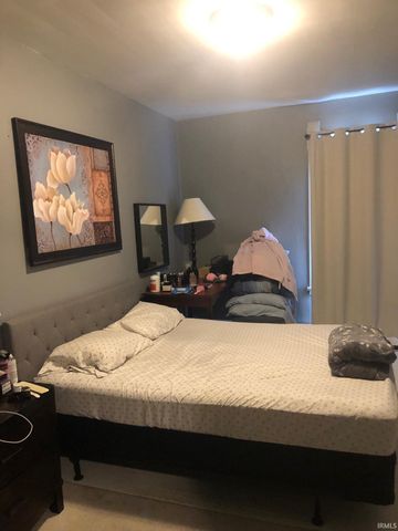 407 N Monroe Street, Muncie, IN 47305