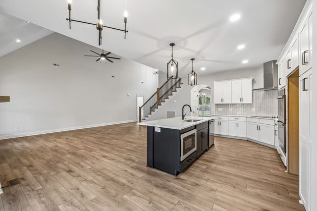 4025 Sadie Grace Way, Clarksville, TN 37042
