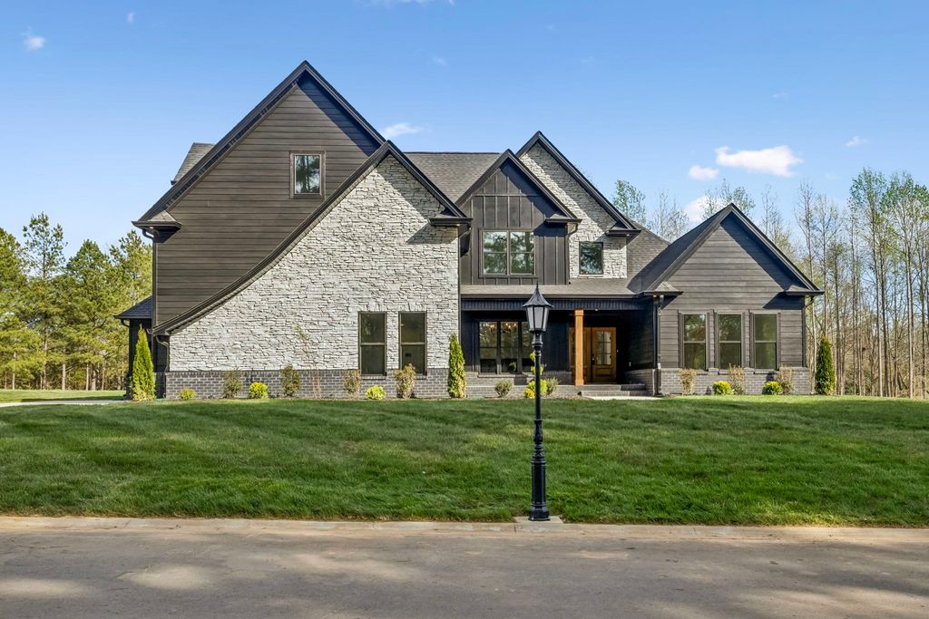 4025 Sadie Grace Way, Clarksville, TN 37042