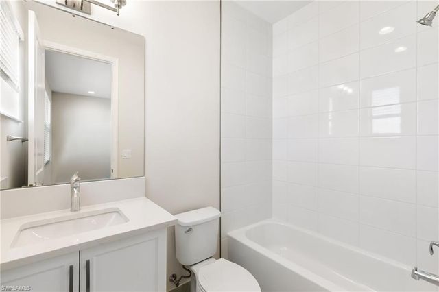 21041 Teak Tree TER, Estero, FL 33928