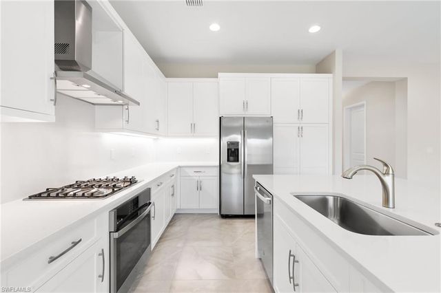 21041 Teak Tree TER, Estero, FL 33928