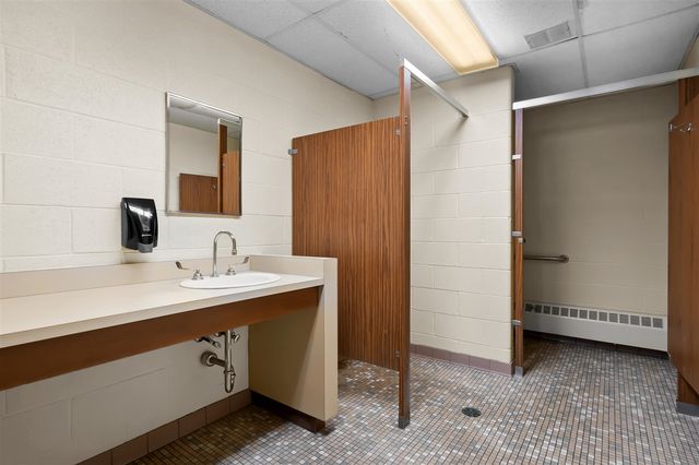 2208 Winchell Avenue, Kalamazoo, MI 49008