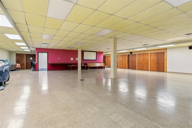 2208 Winchell Avenue, Kalamazoo, MI 49008