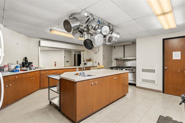 2208 Winchell Avenue, Kalamazoo, MI 49008