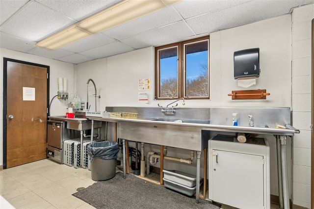 2208 Winchell Avenue, Kalamazoo, MI 49008