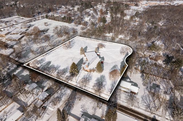 2208 Winchell Avenue, Kalamazoo, MI 49008