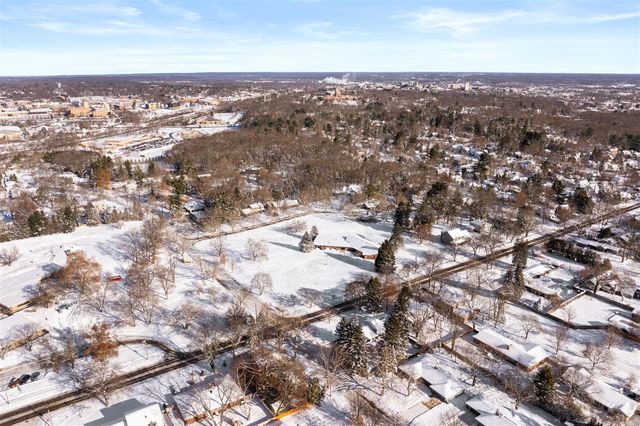 2208 Winchell Avenue, Kalamazoo, MI 49008