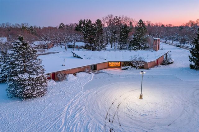 2208 Winchell Avenue, Kalamazoo, MI 49008