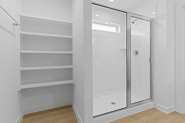 9034 Rose Water, Iowa Colony, TX 77583