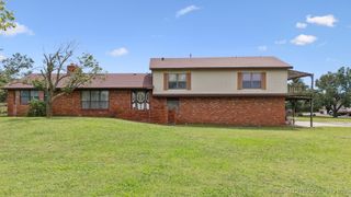 2495 W Country Club Road, Claremore, OK 74019