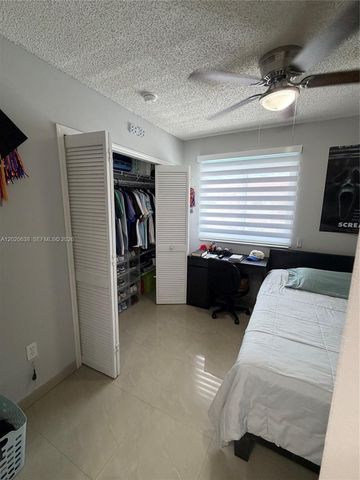 13877 SW 62nd Ter, Miami, FL 33183
