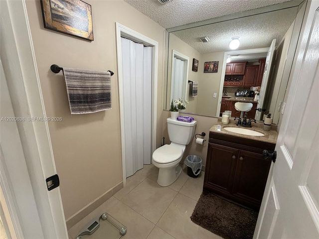 13877 SW 62nd Ter, Miami, FL 33183
