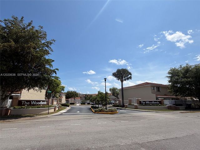 13877 SW 62nd Ter, Miami, FL 33183